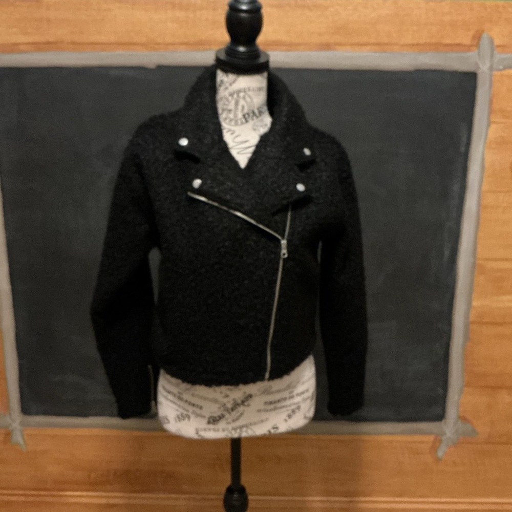 No Boundaries size S black thick fuzzy biker type jacket